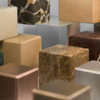 bloques de diferentes tipos de marmol